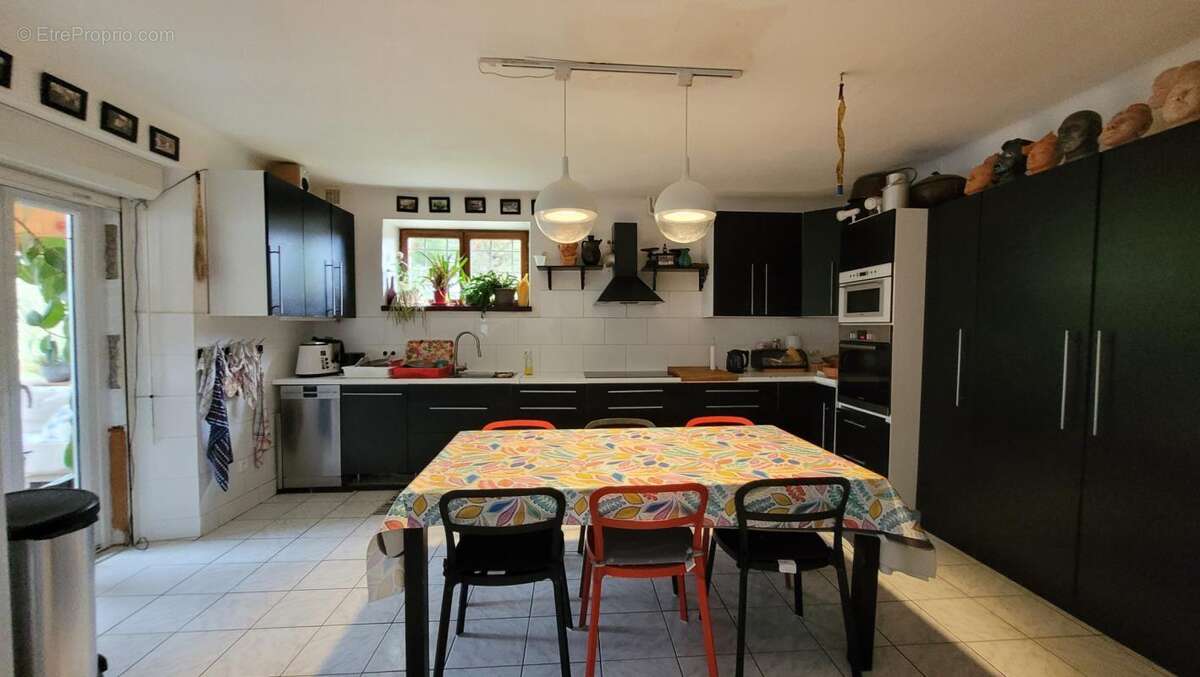 Maison à CORLAY