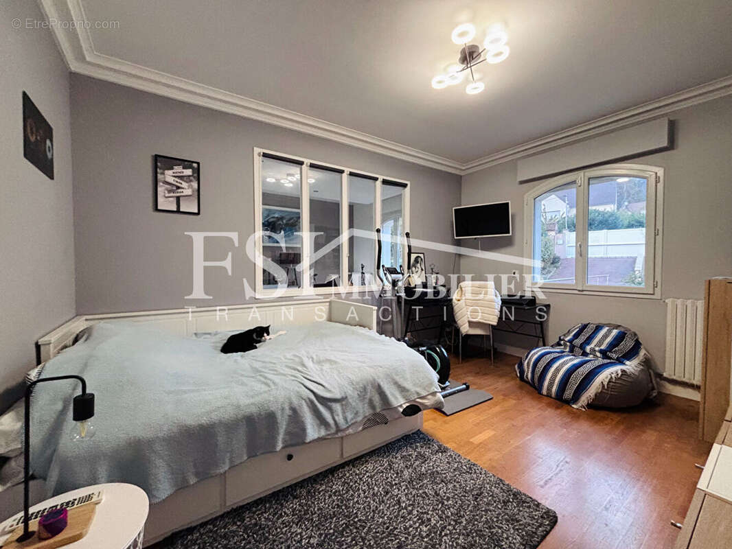 Maison à SAINT-LEU-LA-FORET