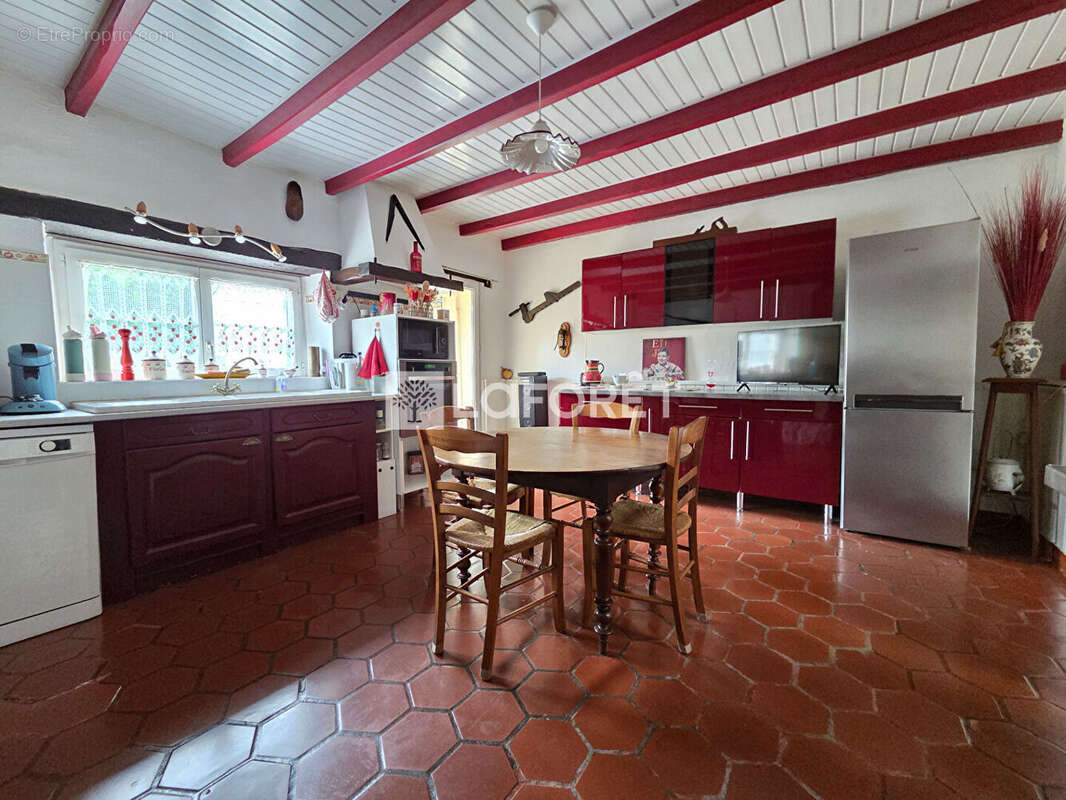 Maison à PISANY