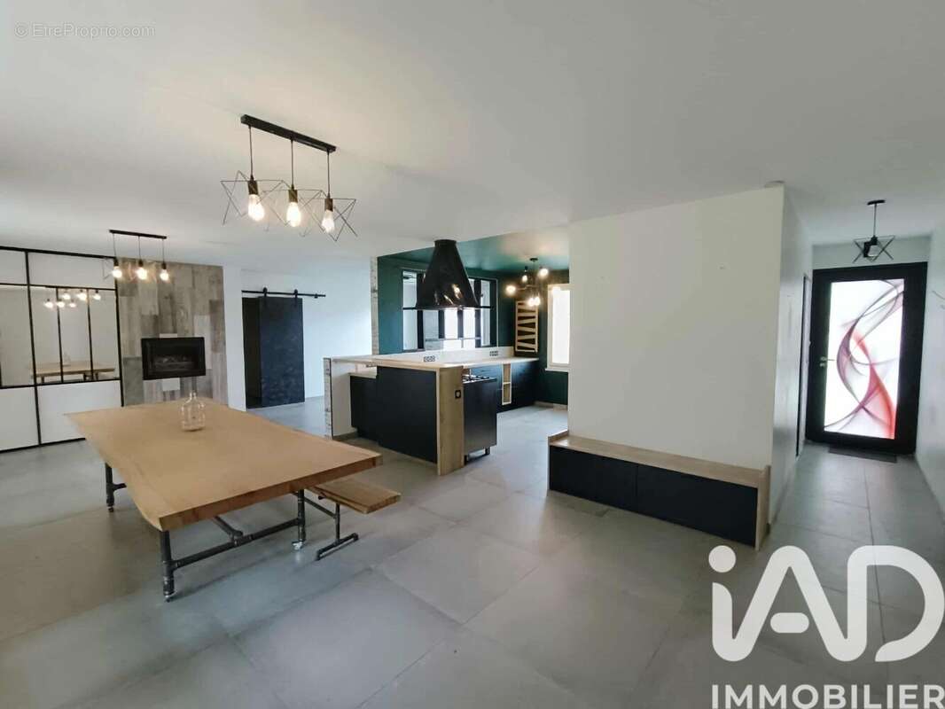 Photo 2 - Maison à SEMBLANCAY