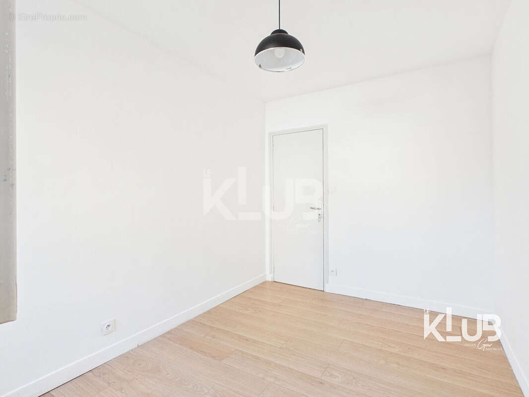 Appartement T4 - Dernier étage -  Bastia -  Vue mer partielle - photo 11