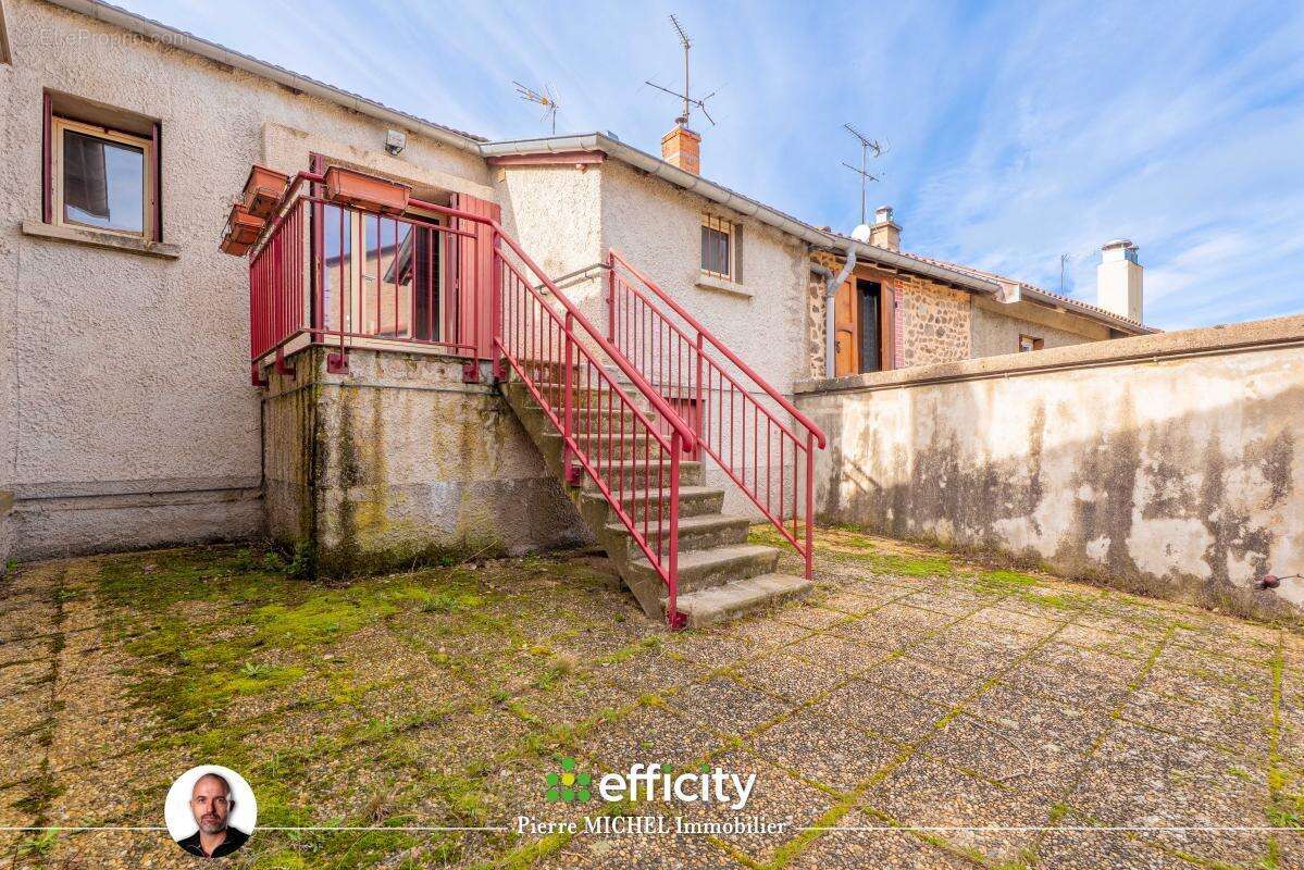 Appartement à MONTROTTIER