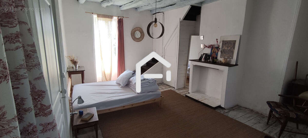 Maison à CANIAC-DU-CAUSSE