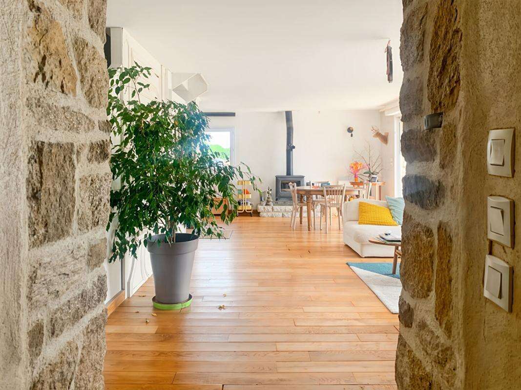 Maison à MONTERBLANC