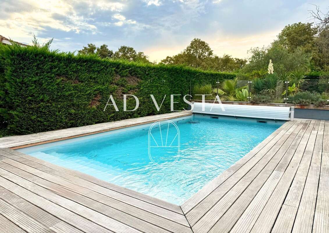 Piscine Villa Saint-Aubin de Medoc - Maison à SAINT-AUBIN-DE-MEDOC