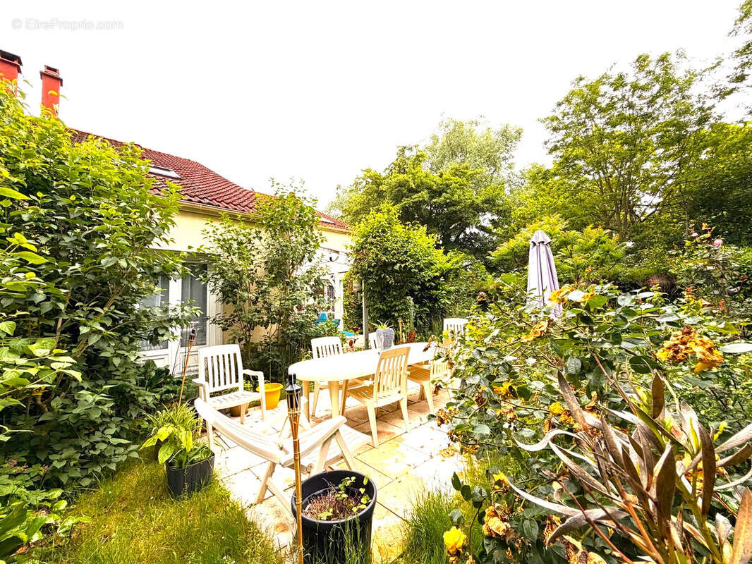 Appartement avec esprit maison Jardin privatif, 2 terrasses et garage - photo 7