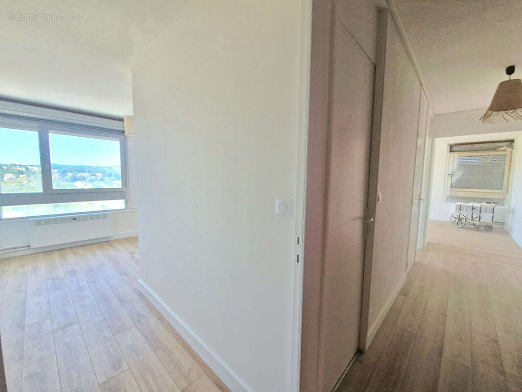 Appartement Oullins-pierre-bénite 3 pièce(s) 69 m2 - photo 4
