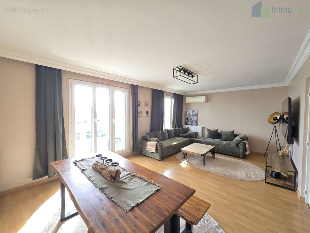 Appartement à VENISSIEUX
