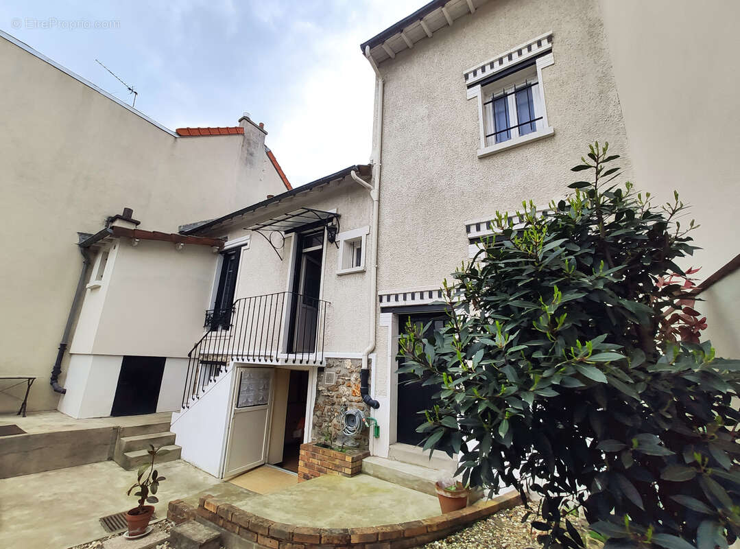 Maison à VITRY-SUR-SEINE