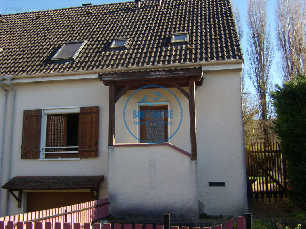 Maison à CHATENOY-EN-BRESSE