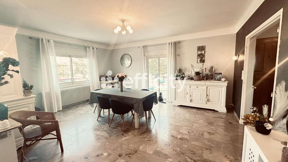 Maison à PIERRELATTE