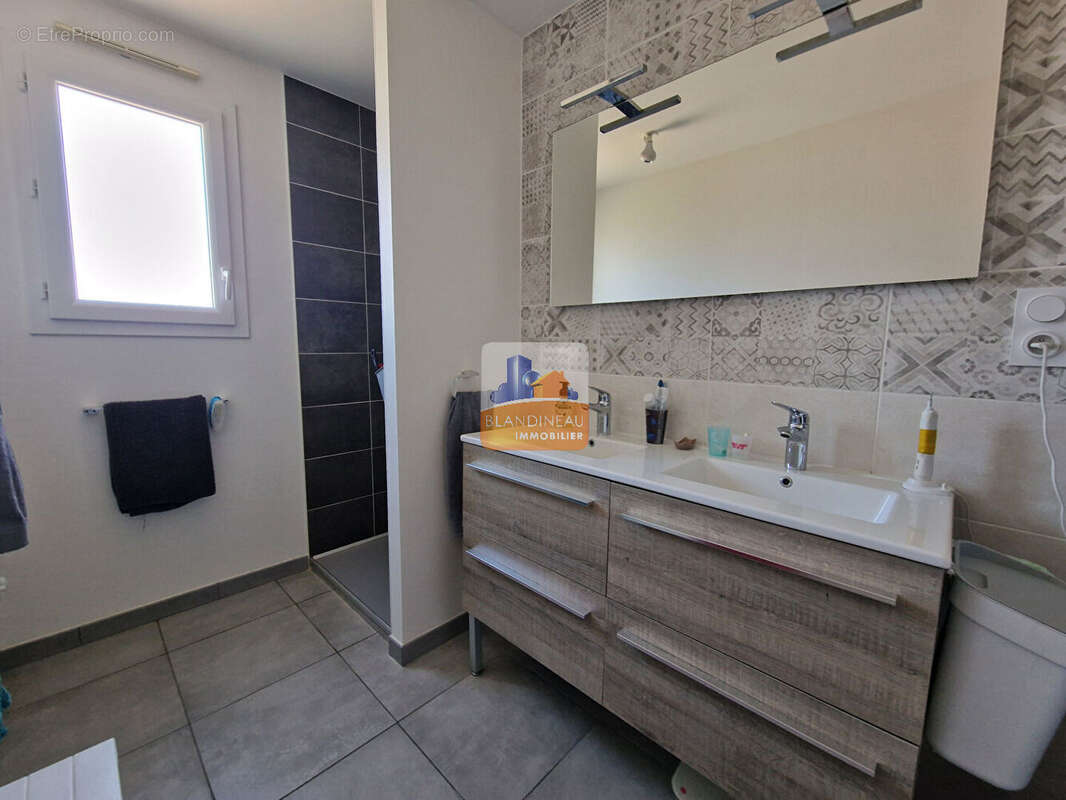 Maison à BOUGUENAIS