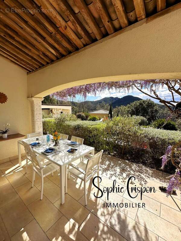 Maison à LES ADRETS-DE-L'ESTEREL