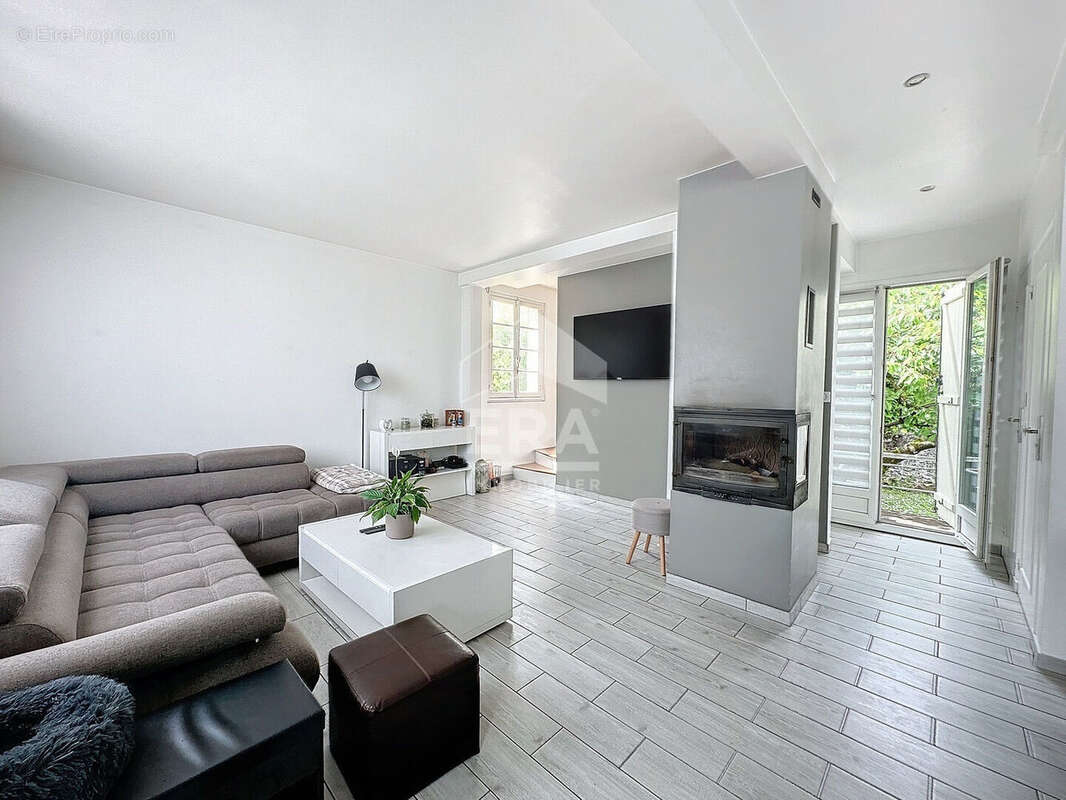 Maison à CONFLANS-SAINTE-HONORINE