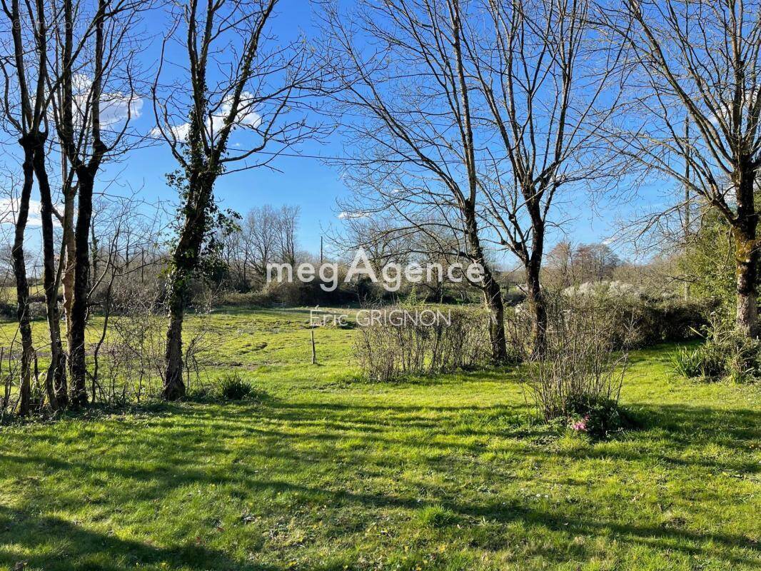 Maison à LE GIROUARD