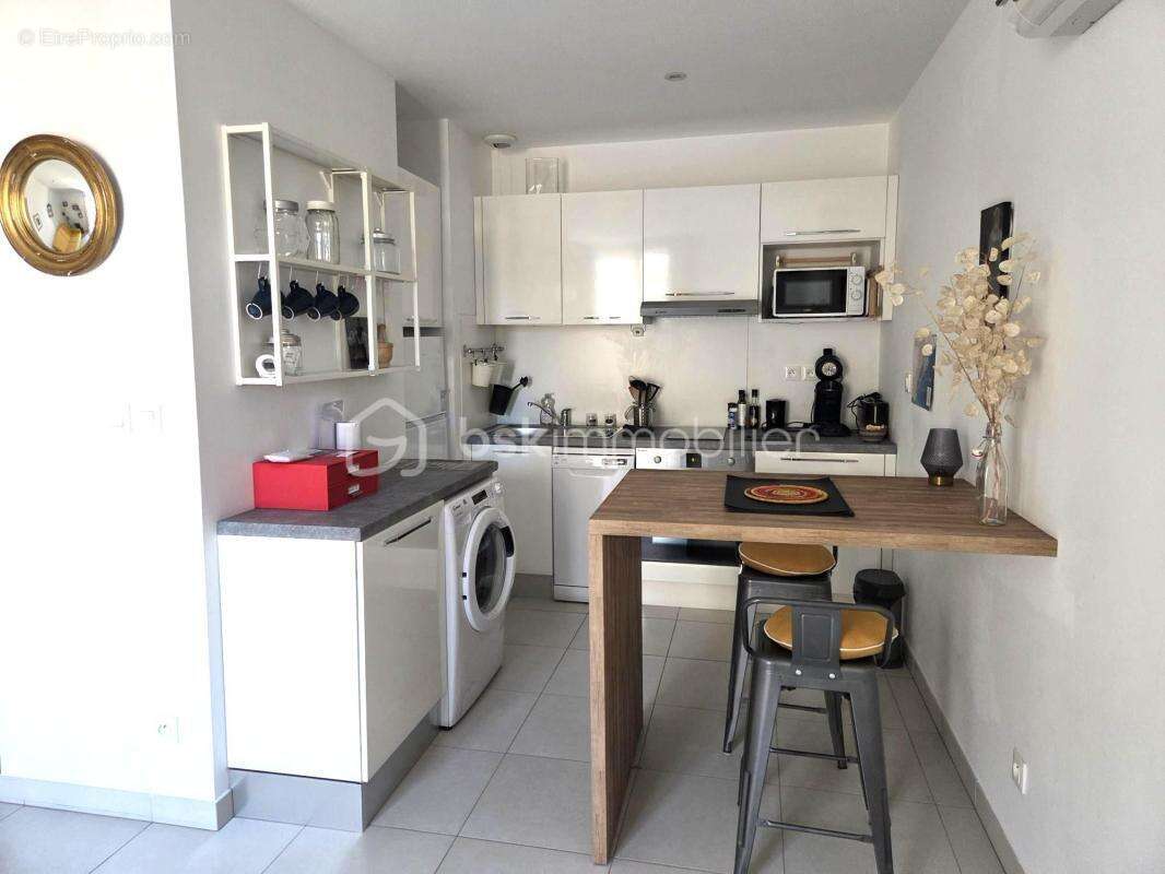 Sete quartier ile sud agreable t2 de 45 m² entierement renove ainsi que l immeuble syndic benevole - photo 8