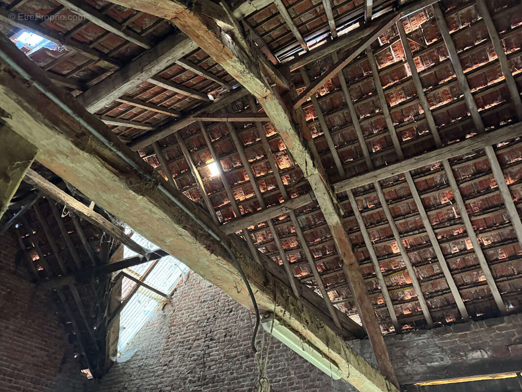 Longère individuelle à rénover avec sa grange sur 1042 m² à SAULTAIN - photo 6