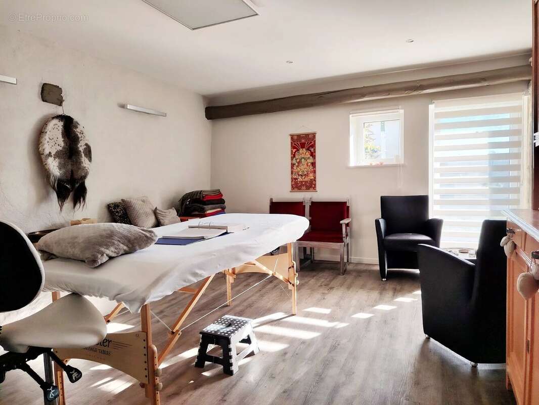 Maison à LA BASSE-VAIVRE