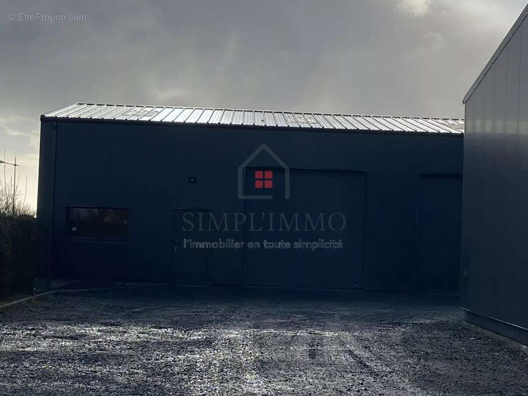 Commerce à SAINT-MEDARD-D'AUNIS