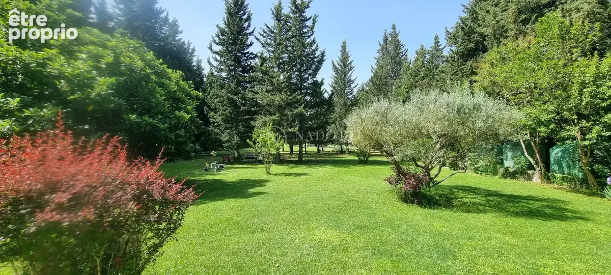Superbe maison ancienne de charme sur terrain de 18 000 m² avec piscine et jardin arboré - photo 14