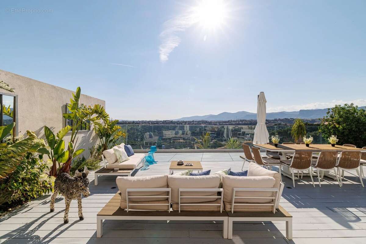 Villa californienne. nice  / saint pierre  / vue mer panoramiquede feric - photo 8