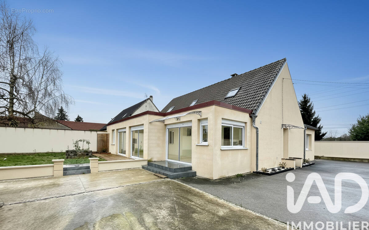 Photo 1 - Maison à CROUY