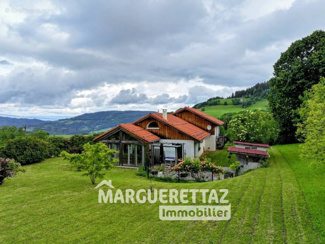 Maison à BOGEVE