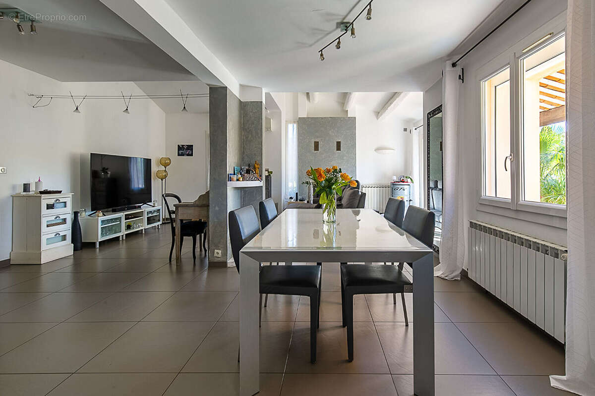 Maison à SAUSSET-LES-PINS