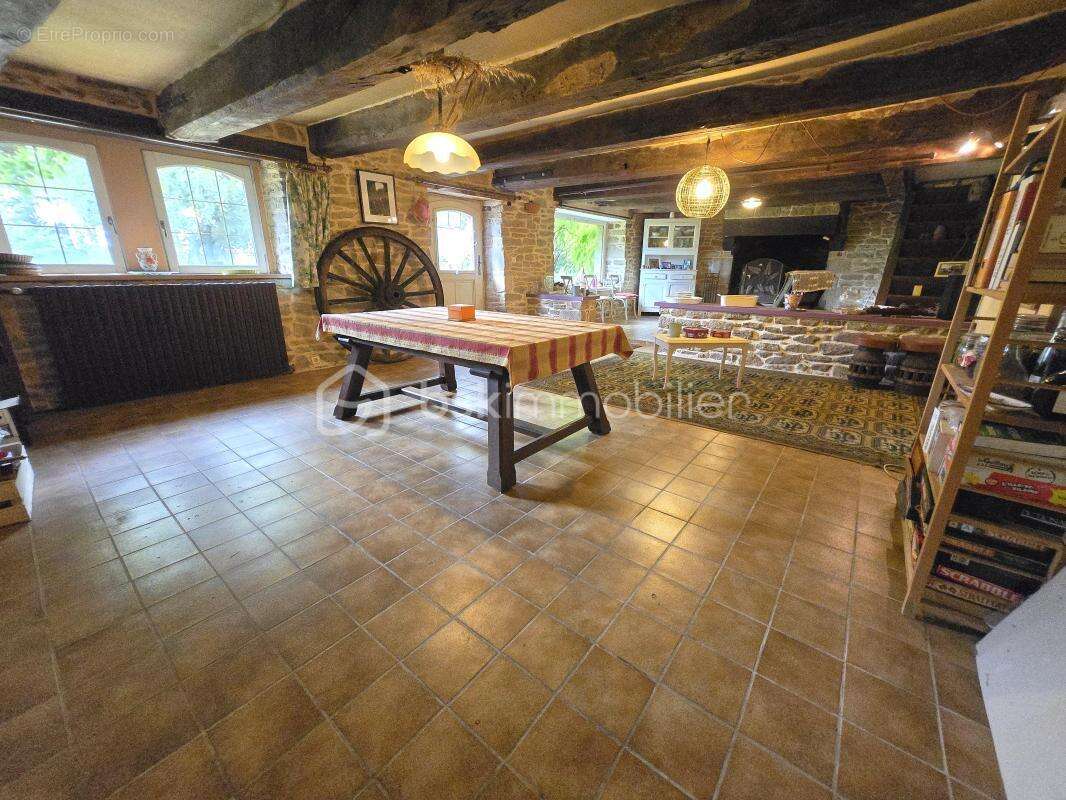 Maison à LANGUIDIC