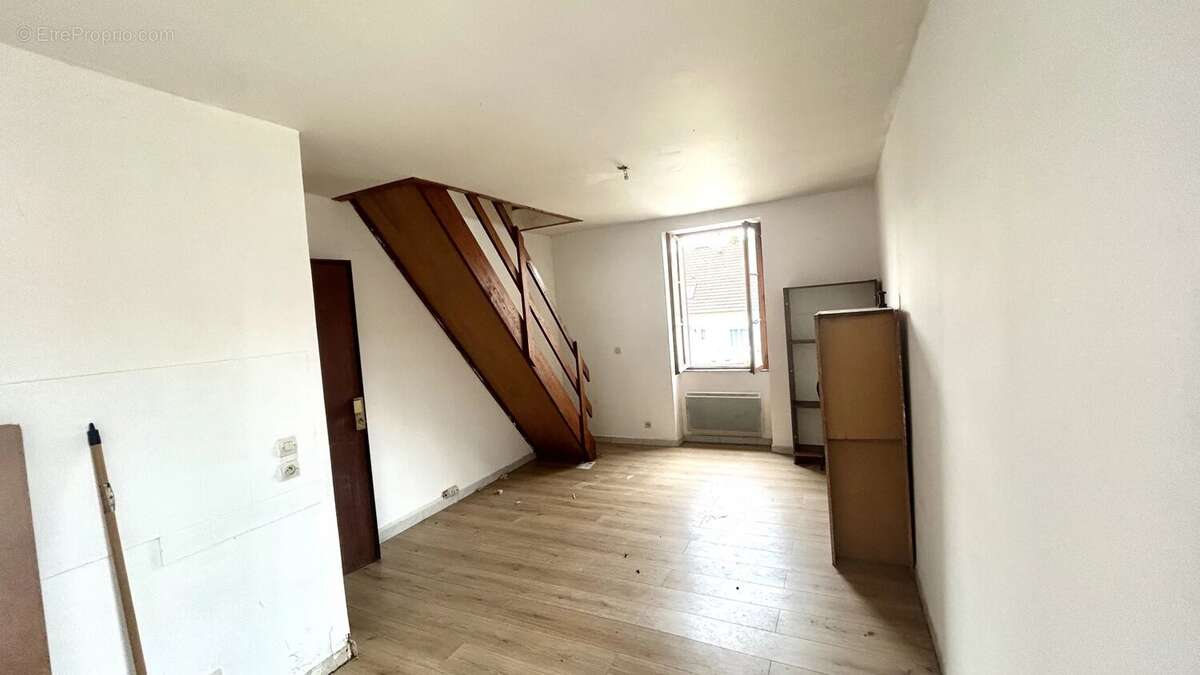 Appartement à EPONE