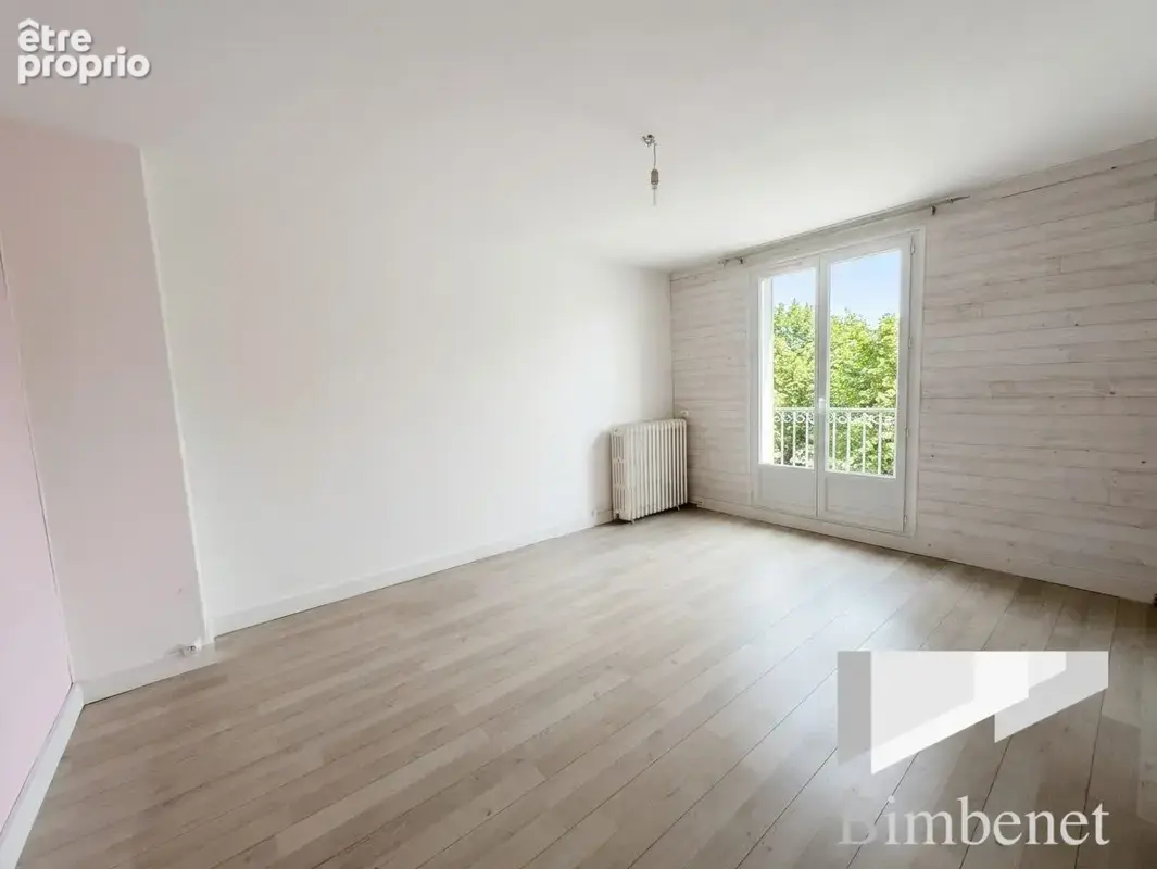 Appartement à FLEURY-LES-AUBRAIS