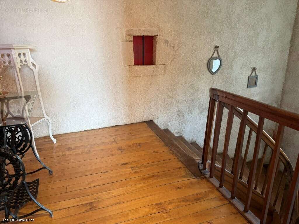 Maison à VERTEUIL-SUR-CHARENTE