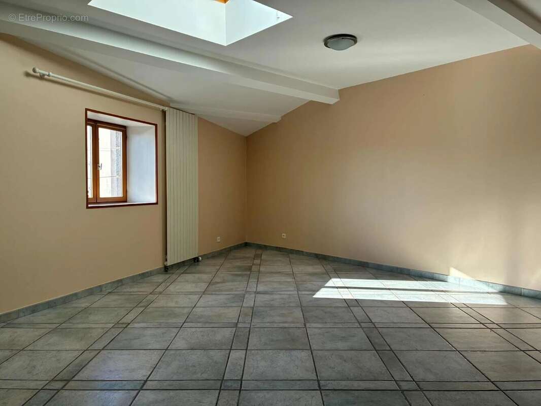 Maison à PONT-DU-CHATEAU