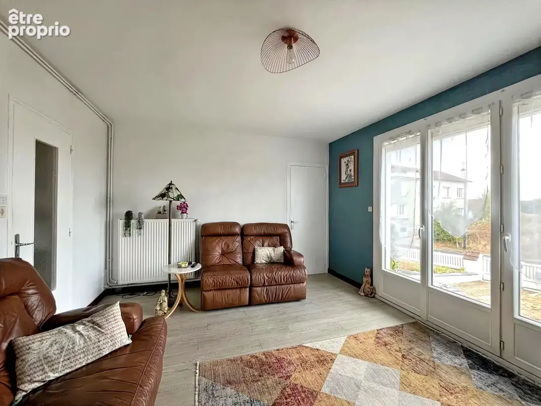 Maison familiale avec jardin, garage et sous-sol - photo 3