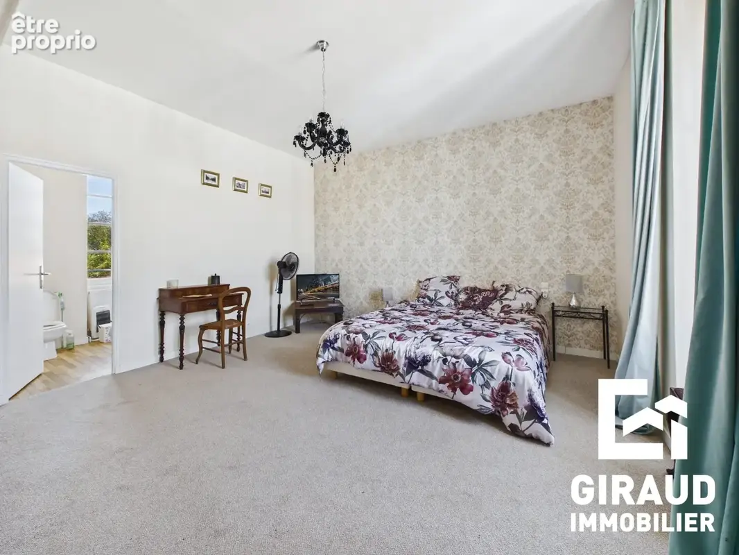 Maison 10 pièces 290 m² à vendre à Foussais-Payre (85240) - photo 9