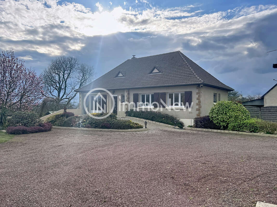 Maison à LE CHEFRESNE