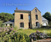 Maison à LE TREVOUX