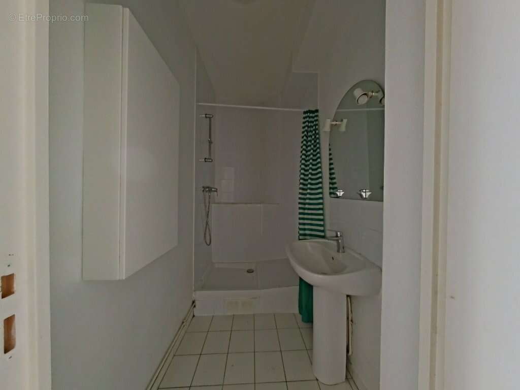 Appartement à PARIS-12E