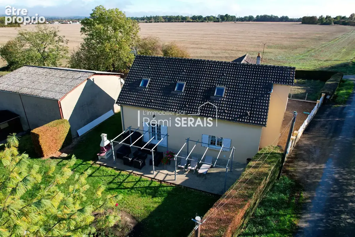 AUBE - Deux maisons, un grand terrain et un potentiel exceptionnel ! - photo 3