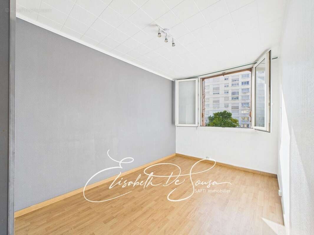 Photo 2 - Appartement à VITRY-SUR-SEINE