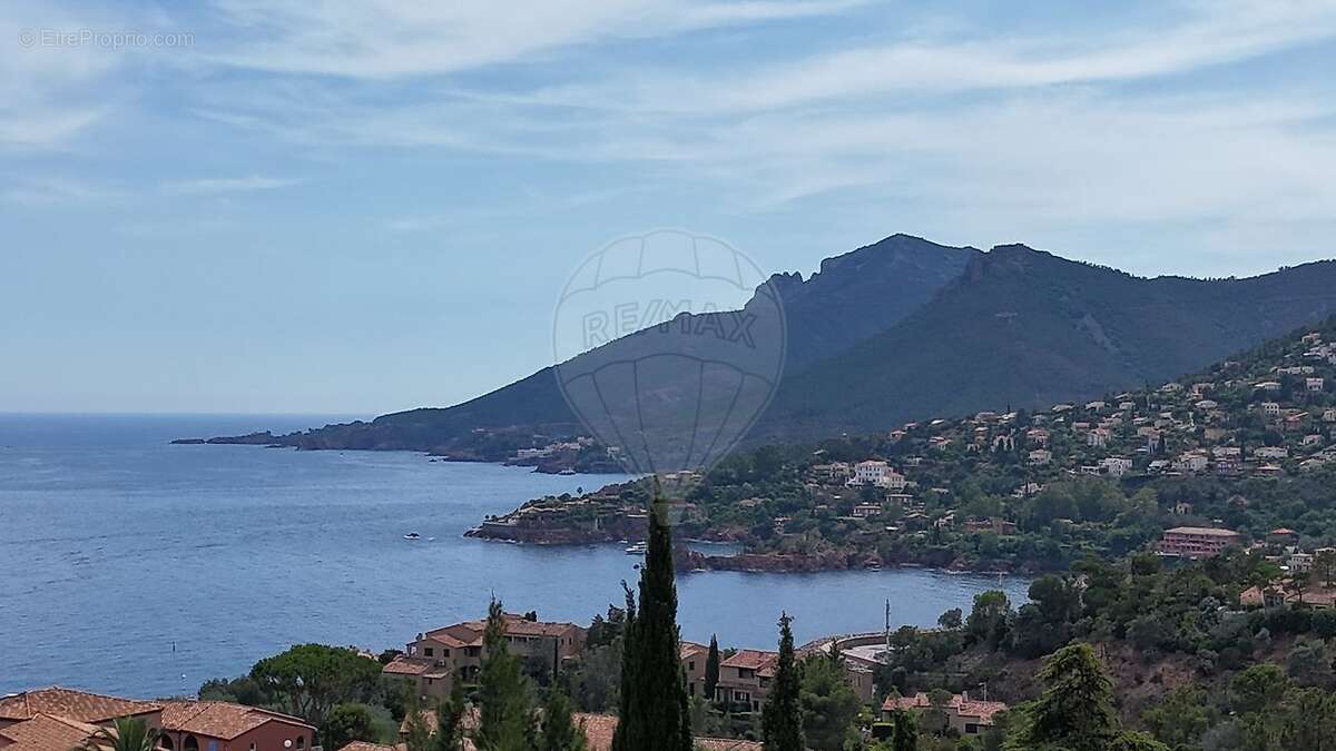 Maison à THEOULE-SUR-MER