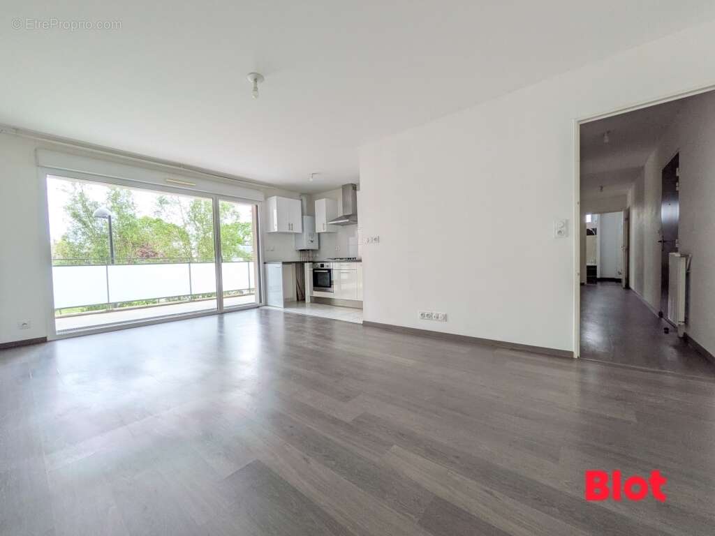 Appartement à THORIGNE-FOUILLARD