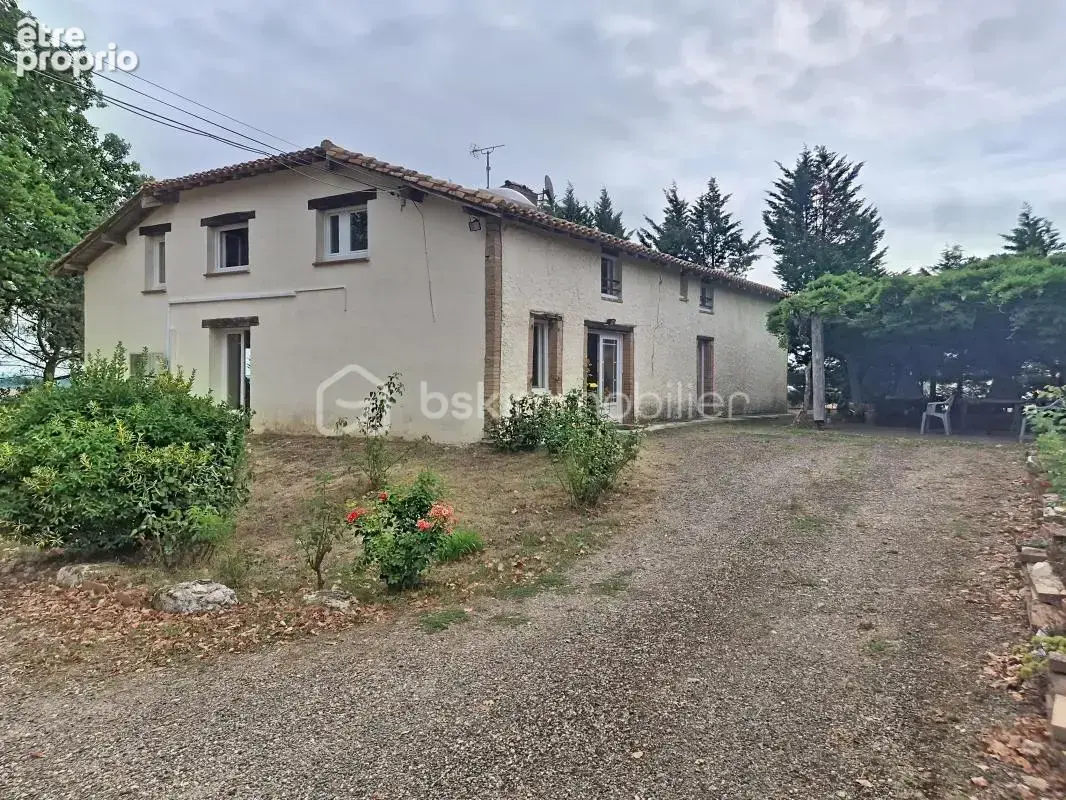Propriété de caractère avec auberge sur plusieurs hectares – Lavit - photo 6