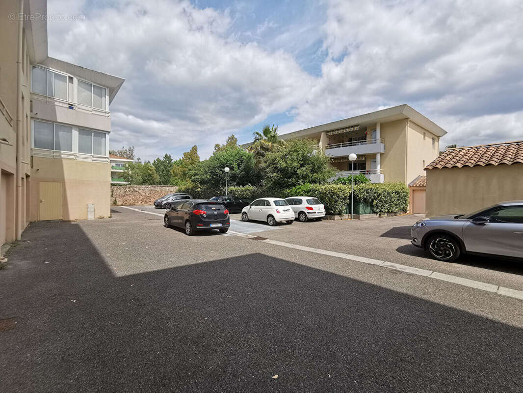 Appartement à SOLLIES-PONT