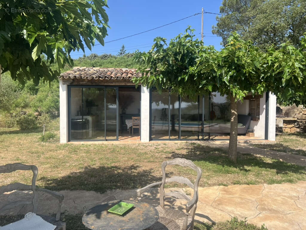 Maison à BESSE-SUR-ISSOLE