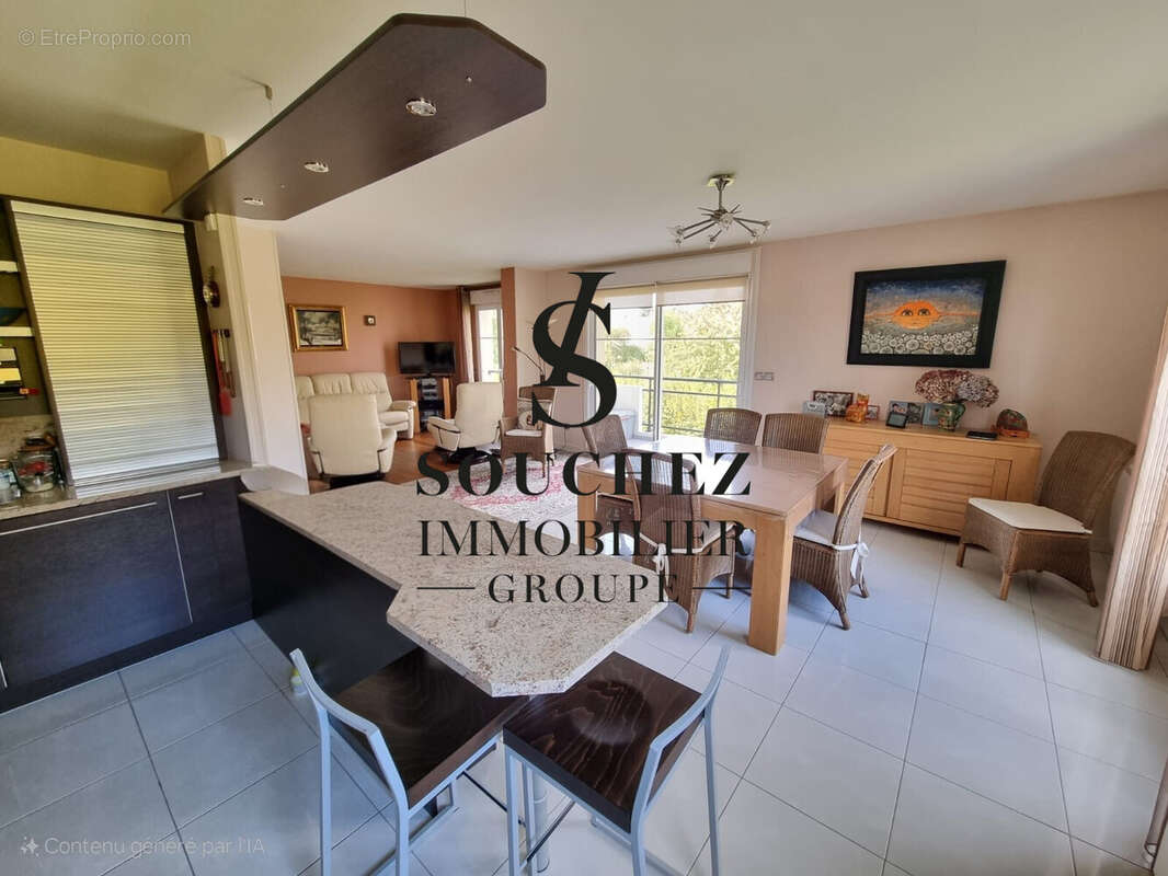 Appartement à SOUCHEZ