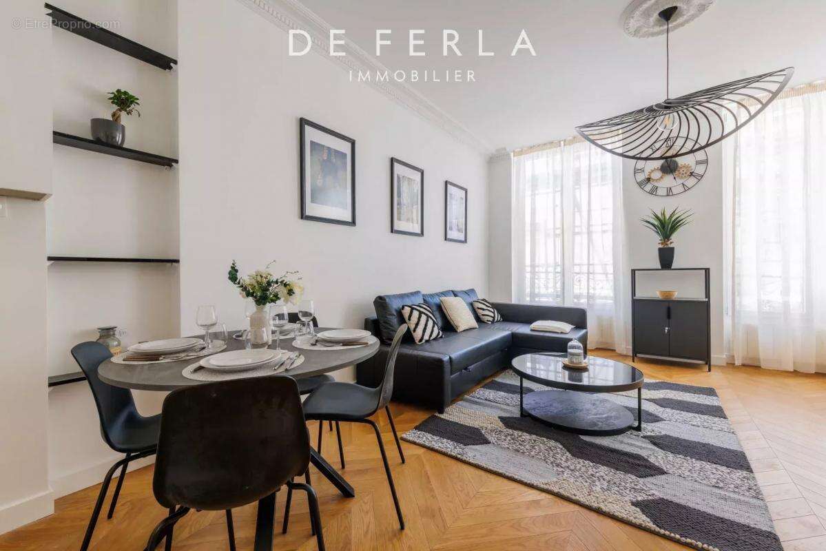 Appartement à PARIS-3E