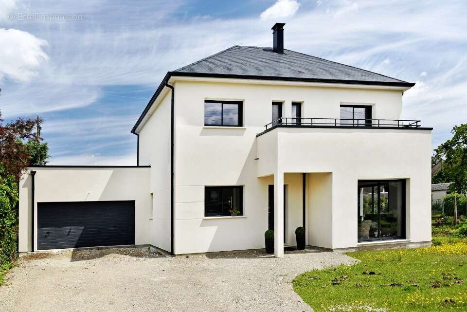 Terrain à LE PLESSIS-TREVISE