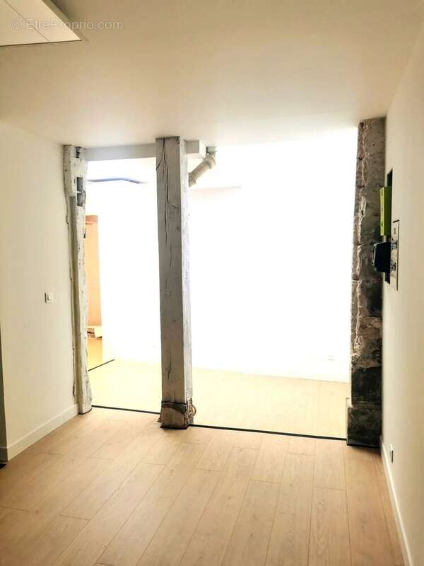 Commerce à PARIS-3E