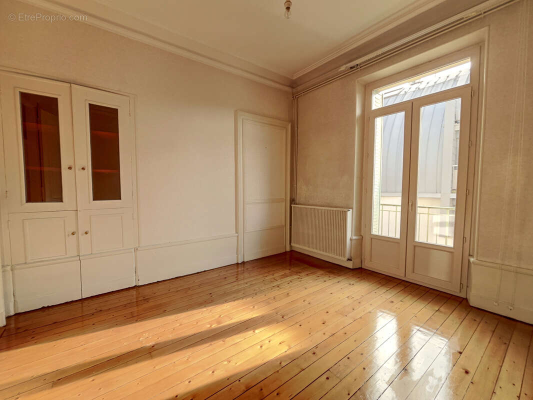 Appartement à AIX-LES-BAINS